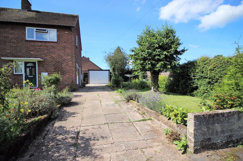 3 bed house for sale in Abbey Road, Edwinstowe, NG21 2