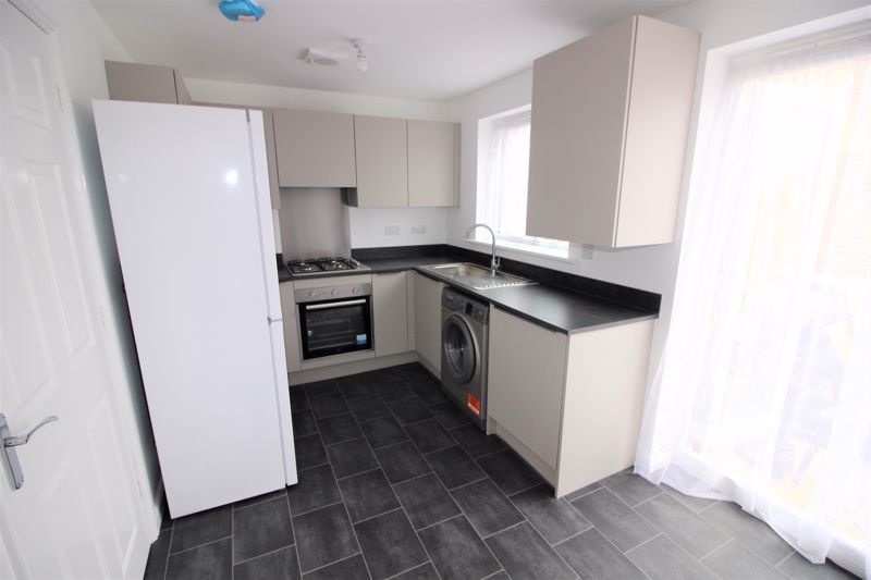 3 bed house for sale in Swan Lane, Ollerton, ng22  - Property Image 4