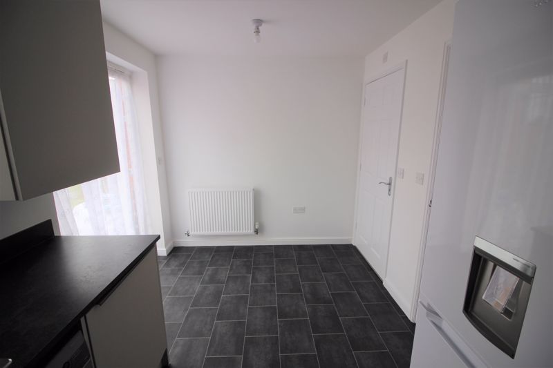 3 bed house for sale in Swan Lane, Ollerton, ng22  - Property Image 6