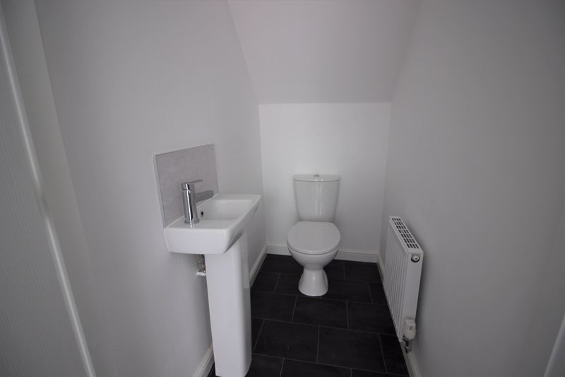 3 bed house for sale in Swan Lane, Ollerton, ng22  - Property Image 9
