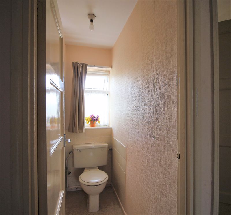 3 bed house for sale in Dove Croft, New Ollerton, NG22  - Property Image 12