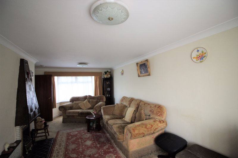 3 bed house for sale in Dove Croft, New Ollerton, NG22 3