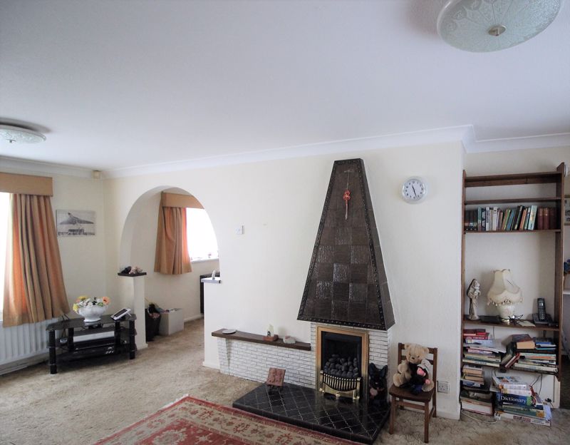 3 bed house for sale in Dove Croft, New Ollerton, NG22  - Property Image 4