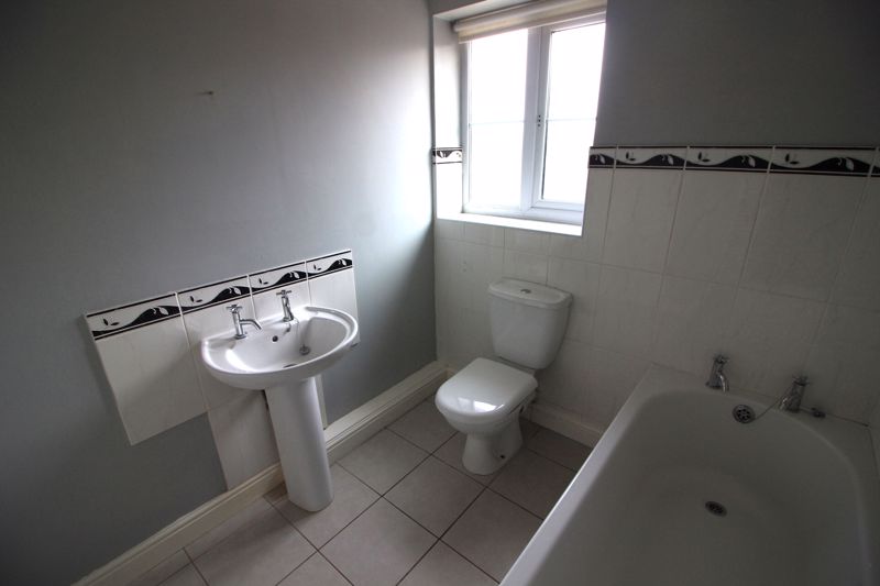 3 bed house for sale in Lime Tree Road, New Ollerton, NG22  - Property Image 14