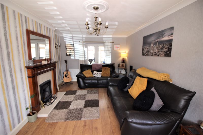 3 bed house to rent in Fourth Avenue, Edwinstowe, NG21  - Property Image 4
