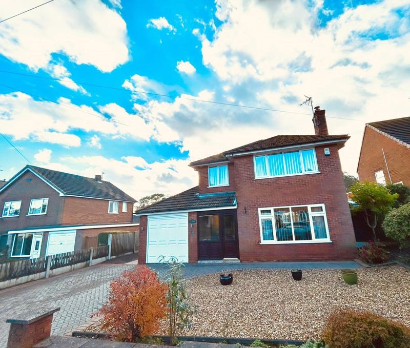 3 bed house for sale in Greendale Avenue, Edwinstowe, NG21  - Property Image 1