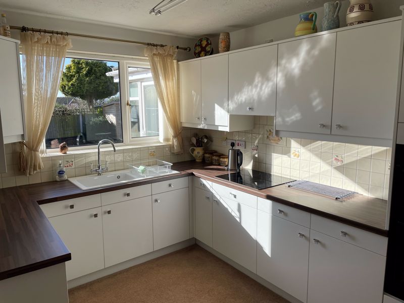 3 bed house for sale in Greendale Avenue, Edwinstowe, NG21 6