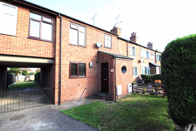 3 bed house for sale in Forest Road, New Ollerton, NG22  - Property Image 2