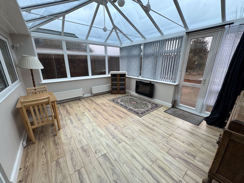 3 bed bungalow for sale in Retford Road, Walesby, NG22  - Property Image 2