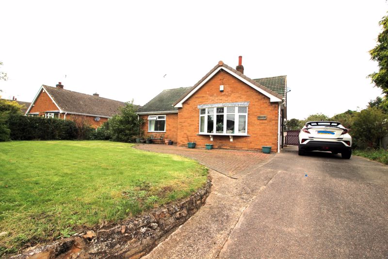 4 bed bungalow for sale in New Hill, Walesby, NG22 2