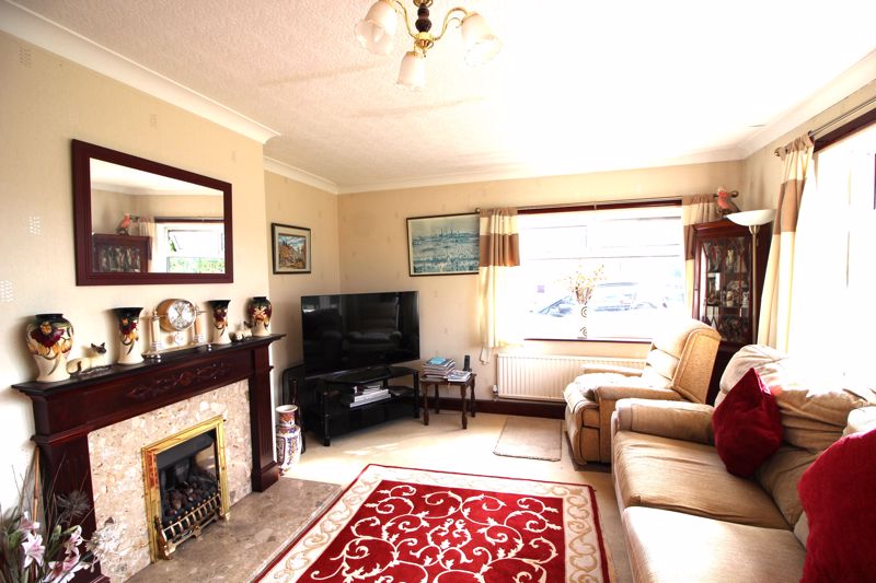 4 bed bungalow for sale in New Hill, Walesby, NG22  - Property Image 4
