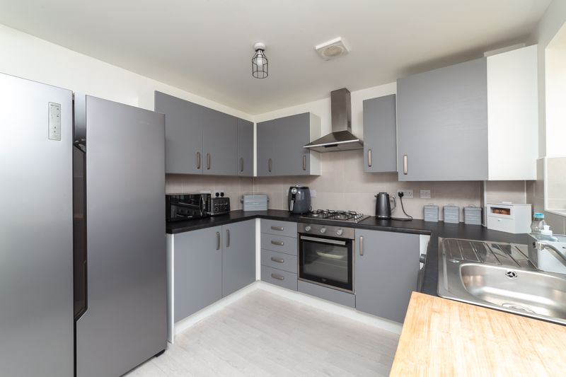 3 bed house for sale in Riverdale Road, Ollerton, NG22 5