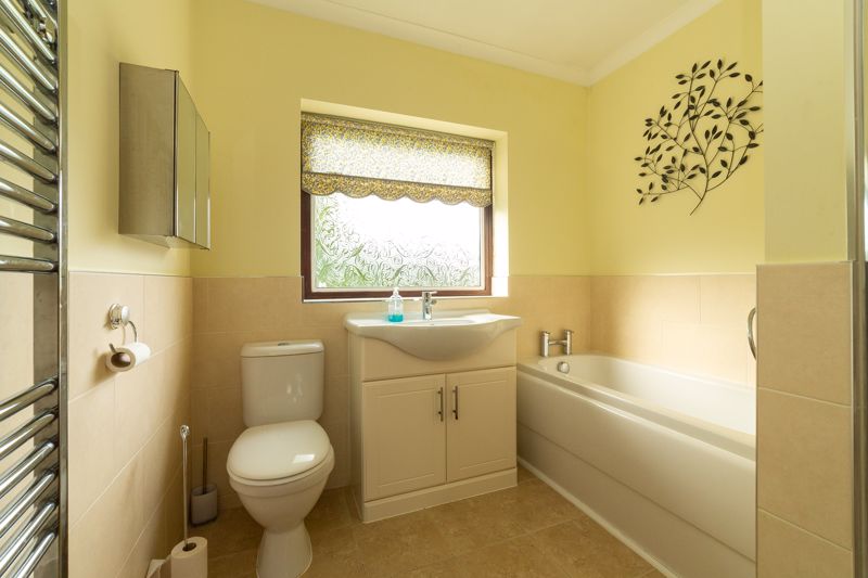 3 bed  for sale in Burton Rise, Walesby , NG22 9