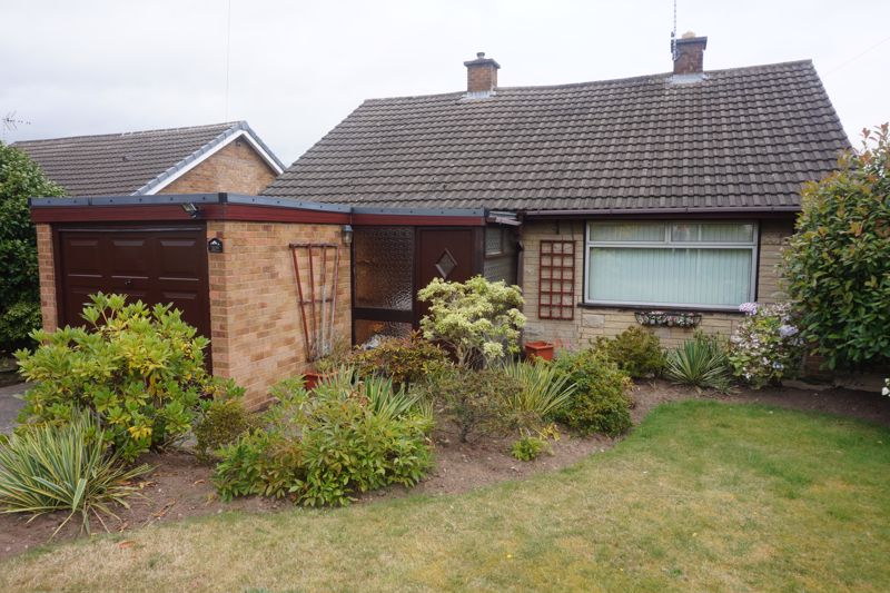 3 bed bungalow for sale in Henton Road, Edwinstowe, NG21 1