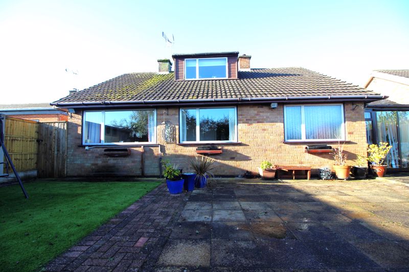 3 bed bungalow for sale in Henton Road, Edwinstowe, NG21 18