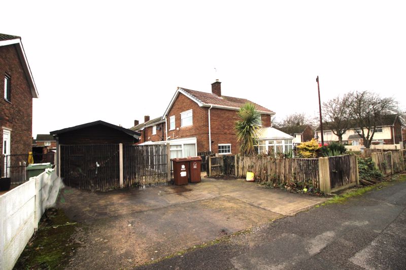 3 bed house for sale in Petersmith Drive, Ollerton , NG22 19