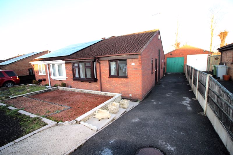 2 bed bungalow for sale in St Peters Close, New Ollerton, NG22 1