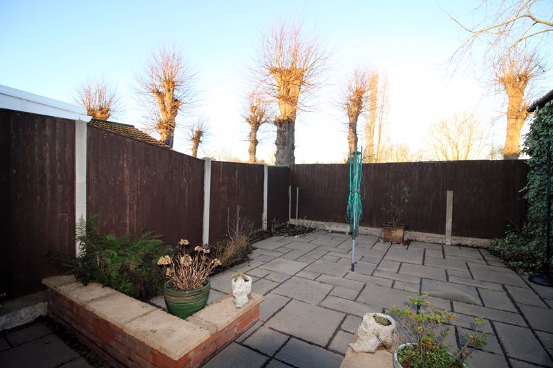 2 bed bungalow for sale in St Peters Close, New Ollerton, NG22 18