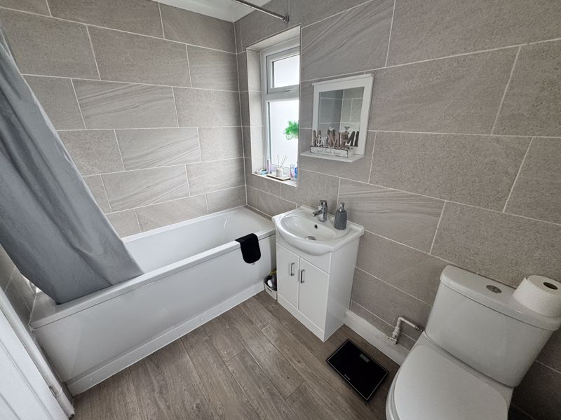 3 bed house for sale in Petersmith Drive, Newark, NG22 13