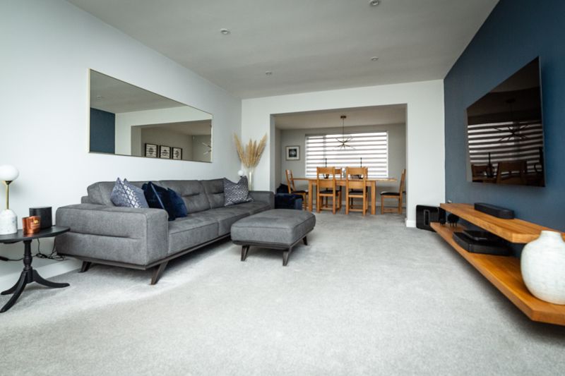 3 bed house for sale in Manvers Crescent, Edwinstowe, NG21  - Property Image 3
