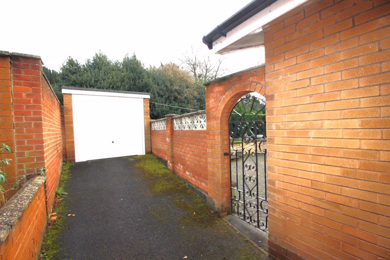 3 bed bungalow for sale in Manor Close, Boughton, NG22 12
