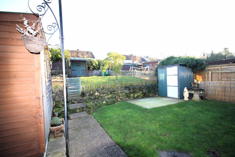 3 bed house for sale in The Markhams, New Ollerton, NG22 17