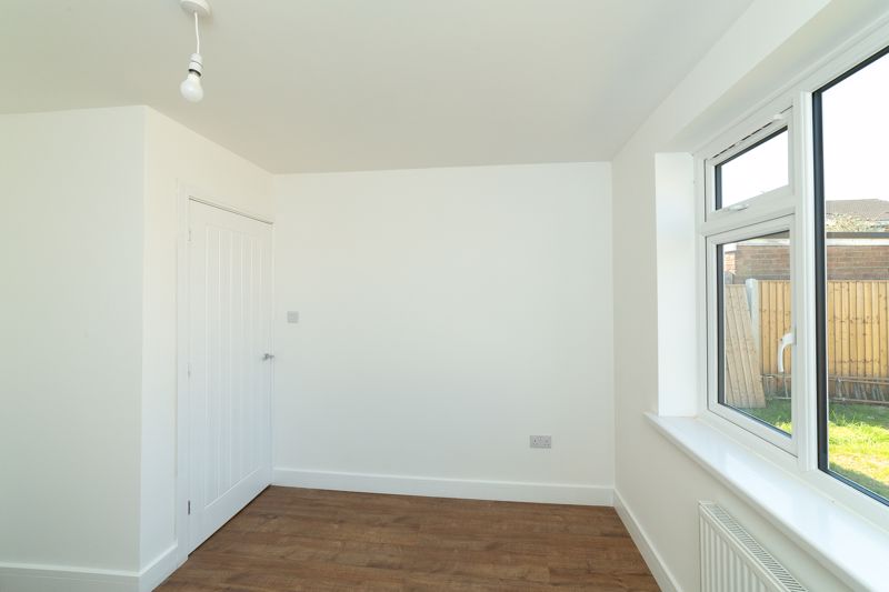 3 bed bungalow for sale in Highfields Drive, Bilsthorpe, NG22  - Property Image 12