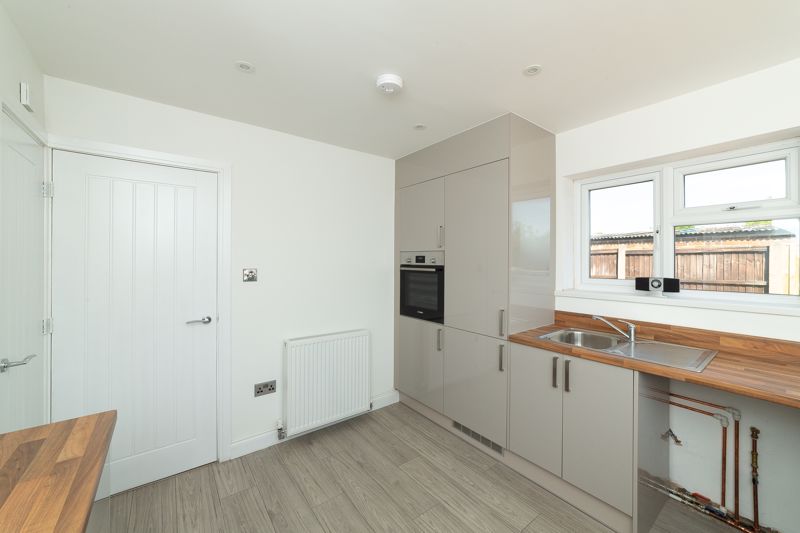 3 bed bungalow for sale in Highfields Drive, Bilsthorpe, NG22 5