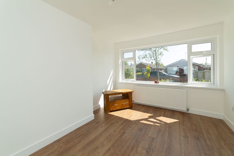 3 bed bungalow for sale in Highfields Drive, Bilsthorpe, NG22  - Property Image 6