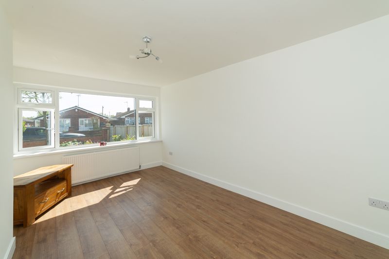 3 bed bungalow for sale in Highfields Drive, Bilsthorpe, NG22  - Property Image 7