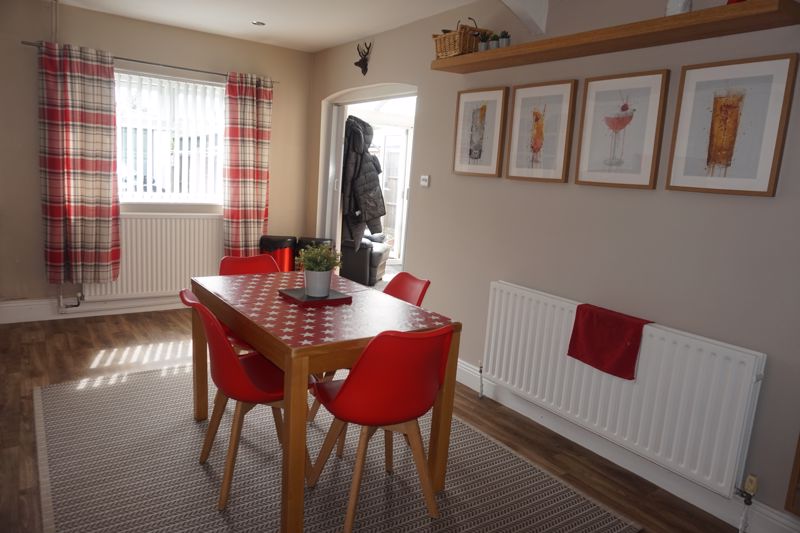 3 bed house for sale in Larch Road, Ollerton, NG22 8