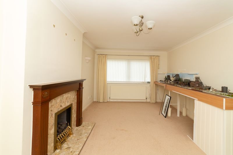 2 bed bungalow for sale in The Furze, Kirton , NG22 2