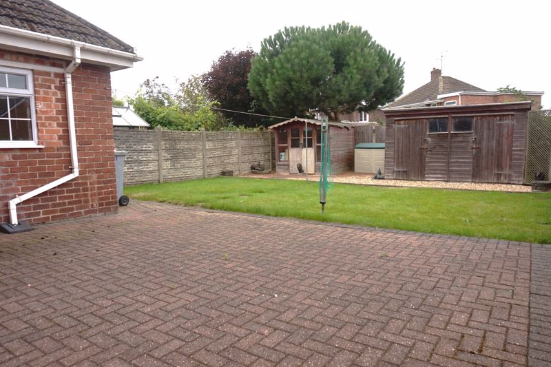 3 bed house for sale in Cinder Lane, Newark, NG22 17