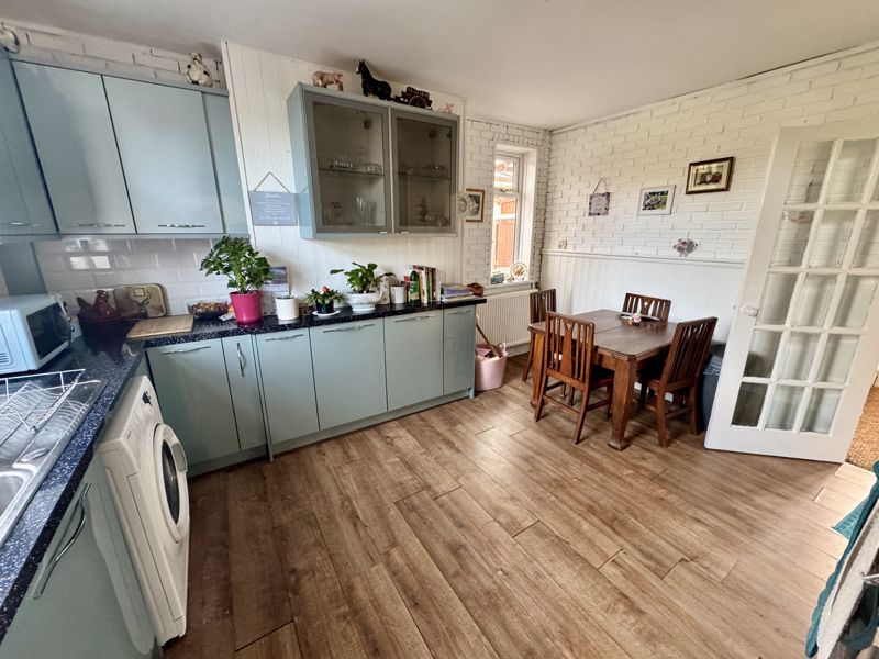 3 bed house for sale in Main Road, Newark, NG22 6