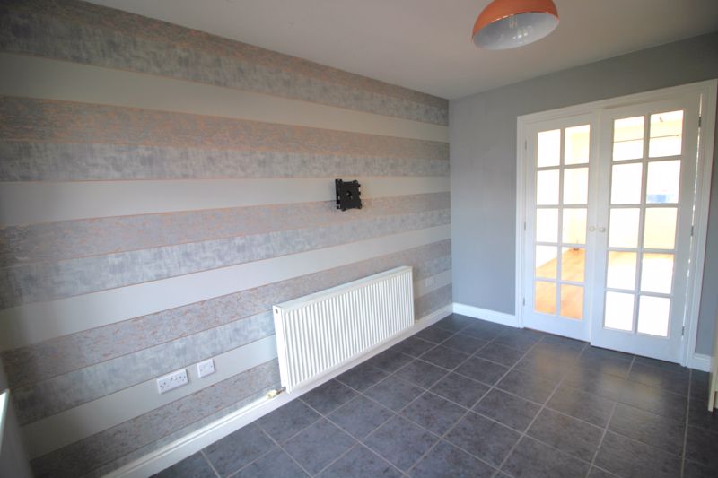 3 bed house for sale in Robin Hood Avenue, Warsop, NG20 5