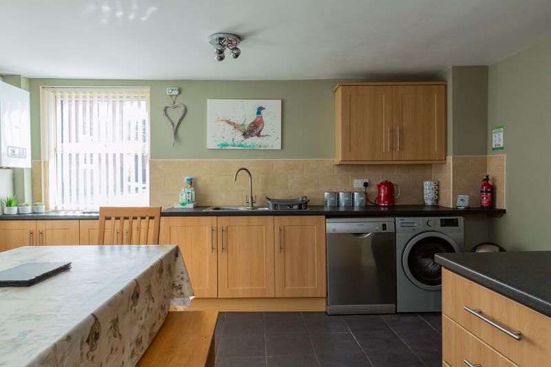 3 bed house for sale in Station Road, Ollerton, NG22 3