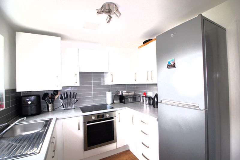 2 bed house for sale in Banksman Way, New Ollerton, NG22  - Property Image 4