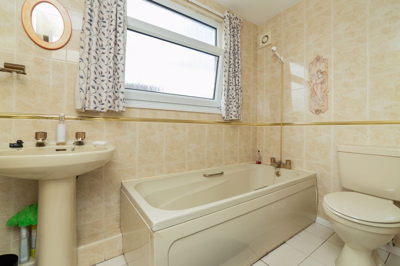 3 bed house for sale in Hardwick Drive, Ollerton, NG22  - Property Image 18