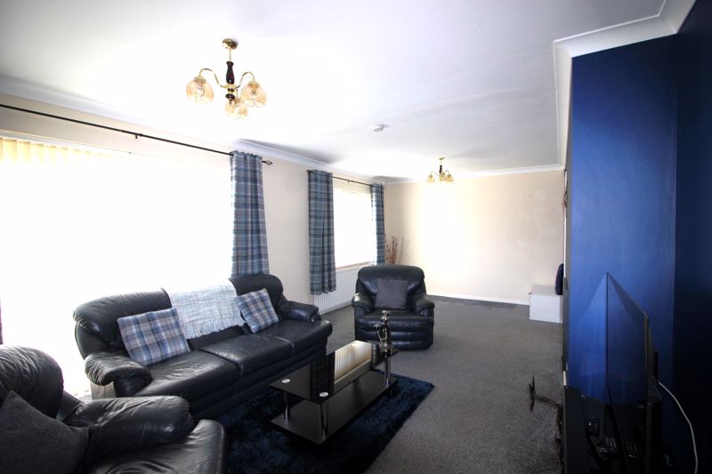 3 bed house for sale in Hardwick Drive, Ollerton, NG22  - Property Image 4
