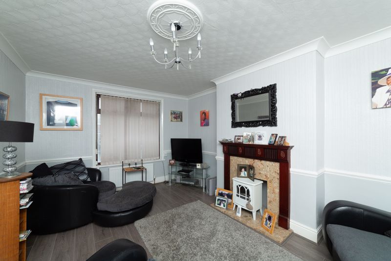 3 bed house for sale in Whinney Lane, New Ollerton, NG22  - Property Image 5