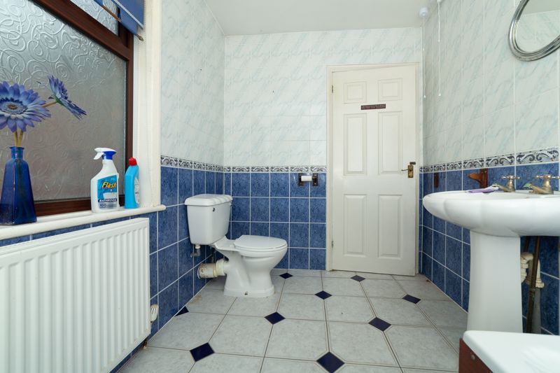 3 bed house for sale in Whinney Lane, New Ollerton, NG22  - Property Image 8