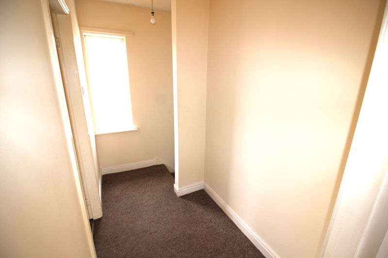 4 bed flat for sale in Walesby Lane, New Ollerton, NG22  - Property Image 4