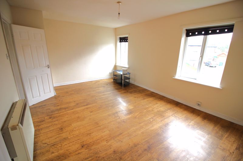 4 bed flat for sale in Walesby Lane, New Ollerton, NG22  - Property Image 6