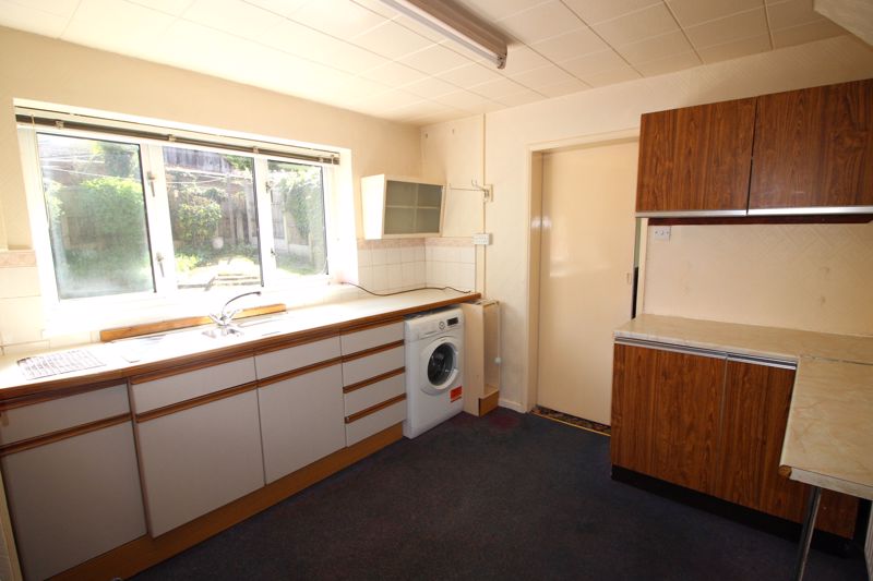 3 bed house for sale in The Markhams, Ollerton , NG22  - Property Image 2