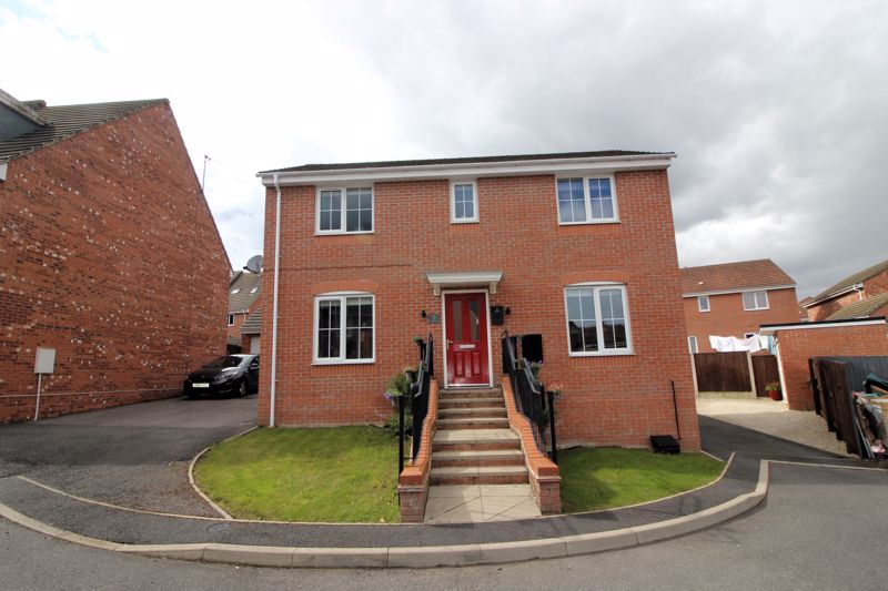 3 bed house for sale in Elder Court, Clipstone Village, NG21 1