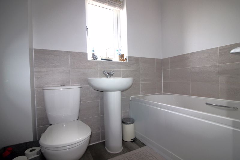 3 bed house for sale in Elder Court, Clipstone Village, NG21 19