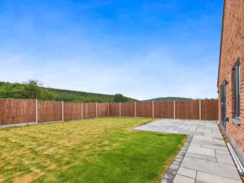 3 bed bungalow for sale in Copper Beech Close, Newark, NG22  - Property Image 12