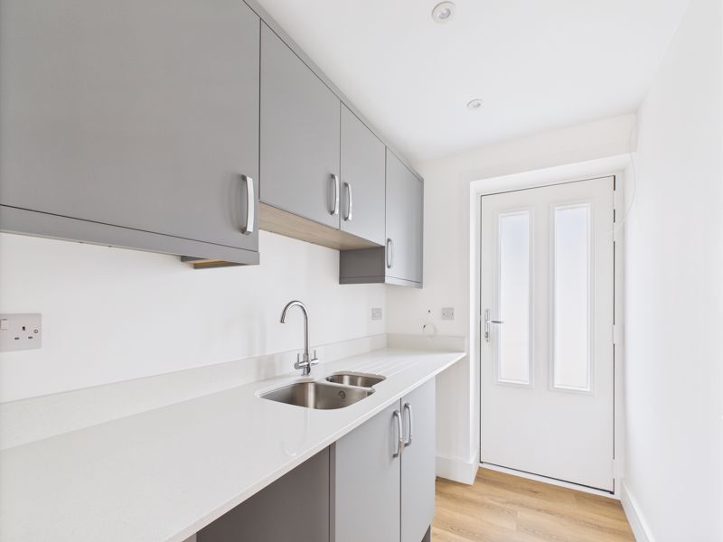 3 bed bungalow for sale in Copper Beech Close, Newark, NG22 5