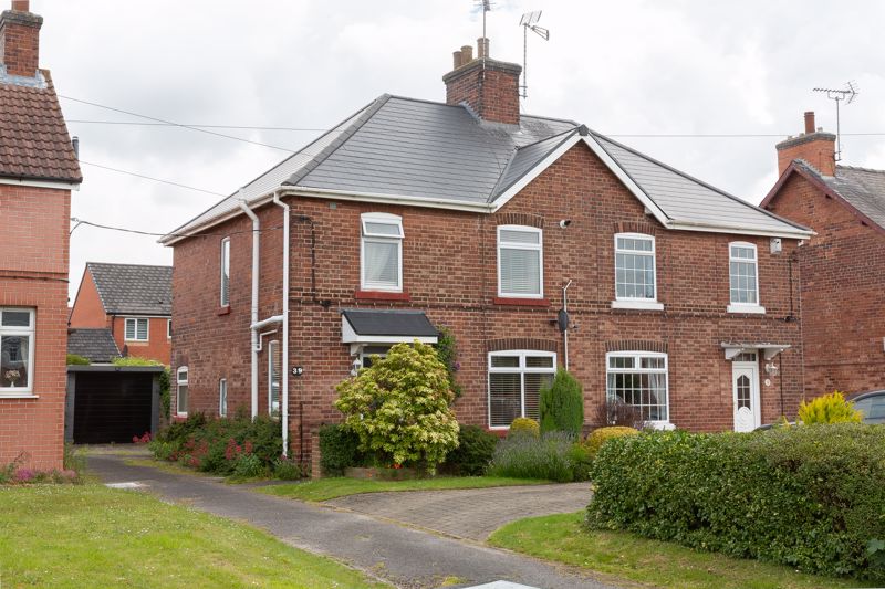 3 bed house for sale in Larch Road, Ollerton, NG22  - Property Image 1