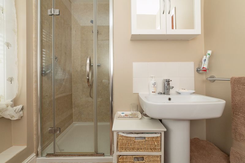 3 bed house for sale in Larch Road, Ollerton, NG22  - Property Image 13
